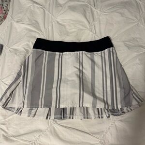 Lululemon Striped Black and Gray Women's Skirt